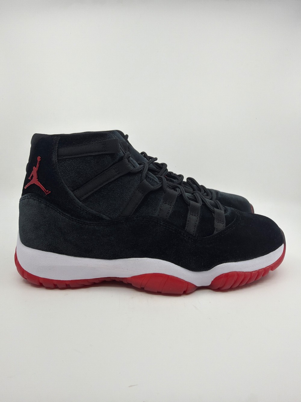 AJ 11 (W) - BRED VELVET