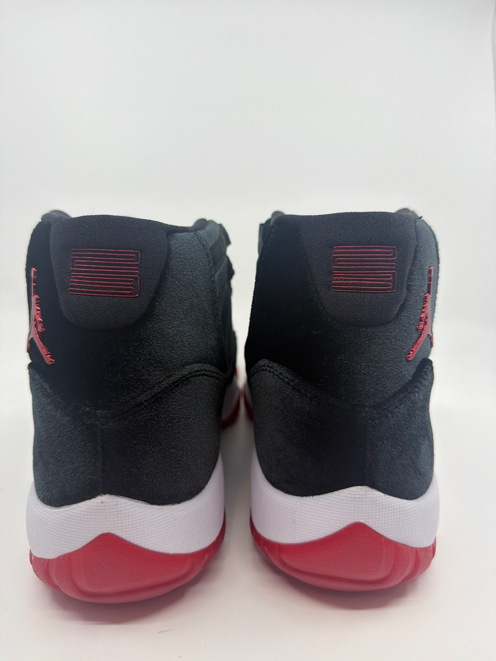 AJ 11 (W) - BRED VELVET