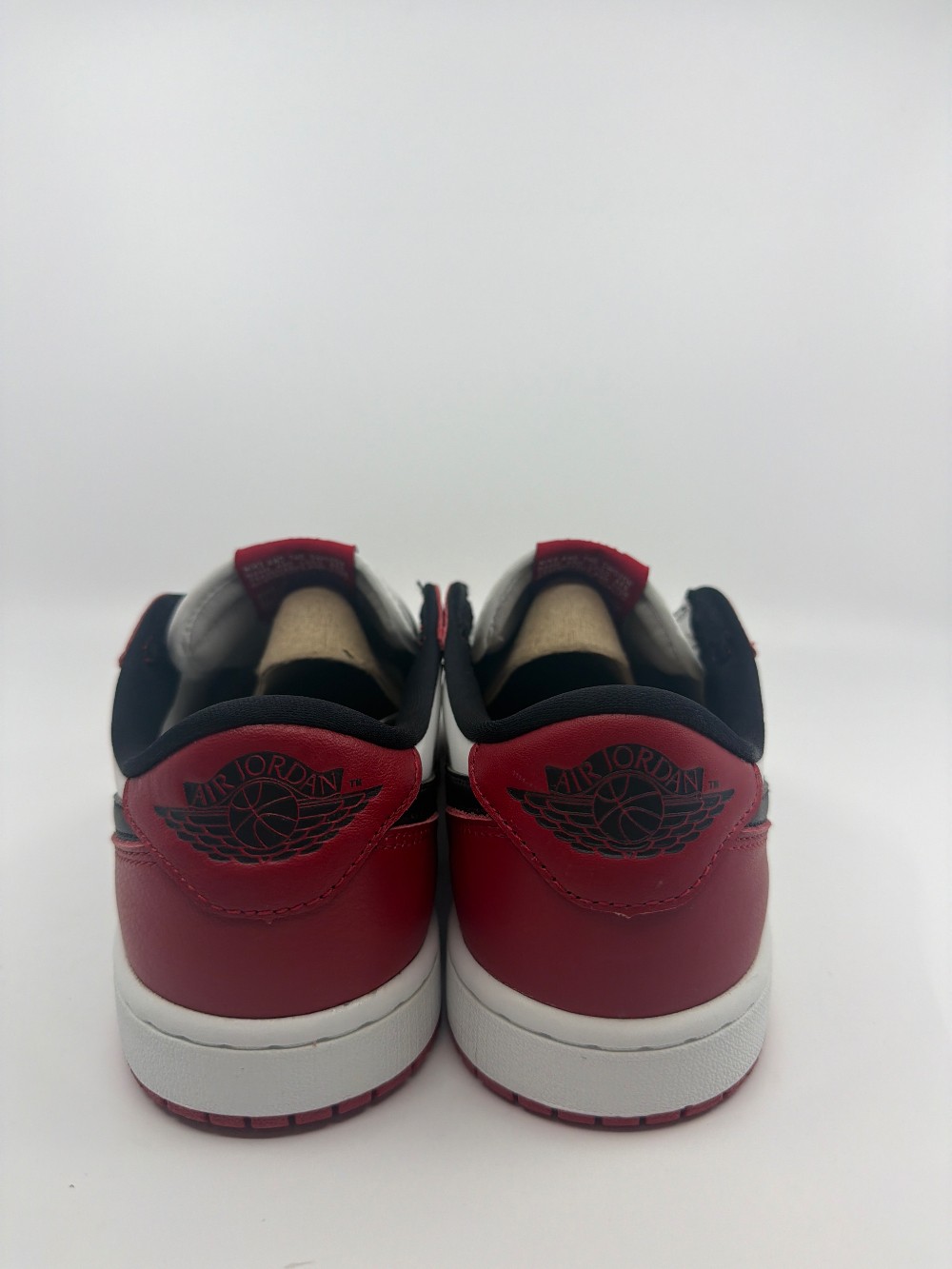 AJ 1 LOW OG - CHICAGO (2025)