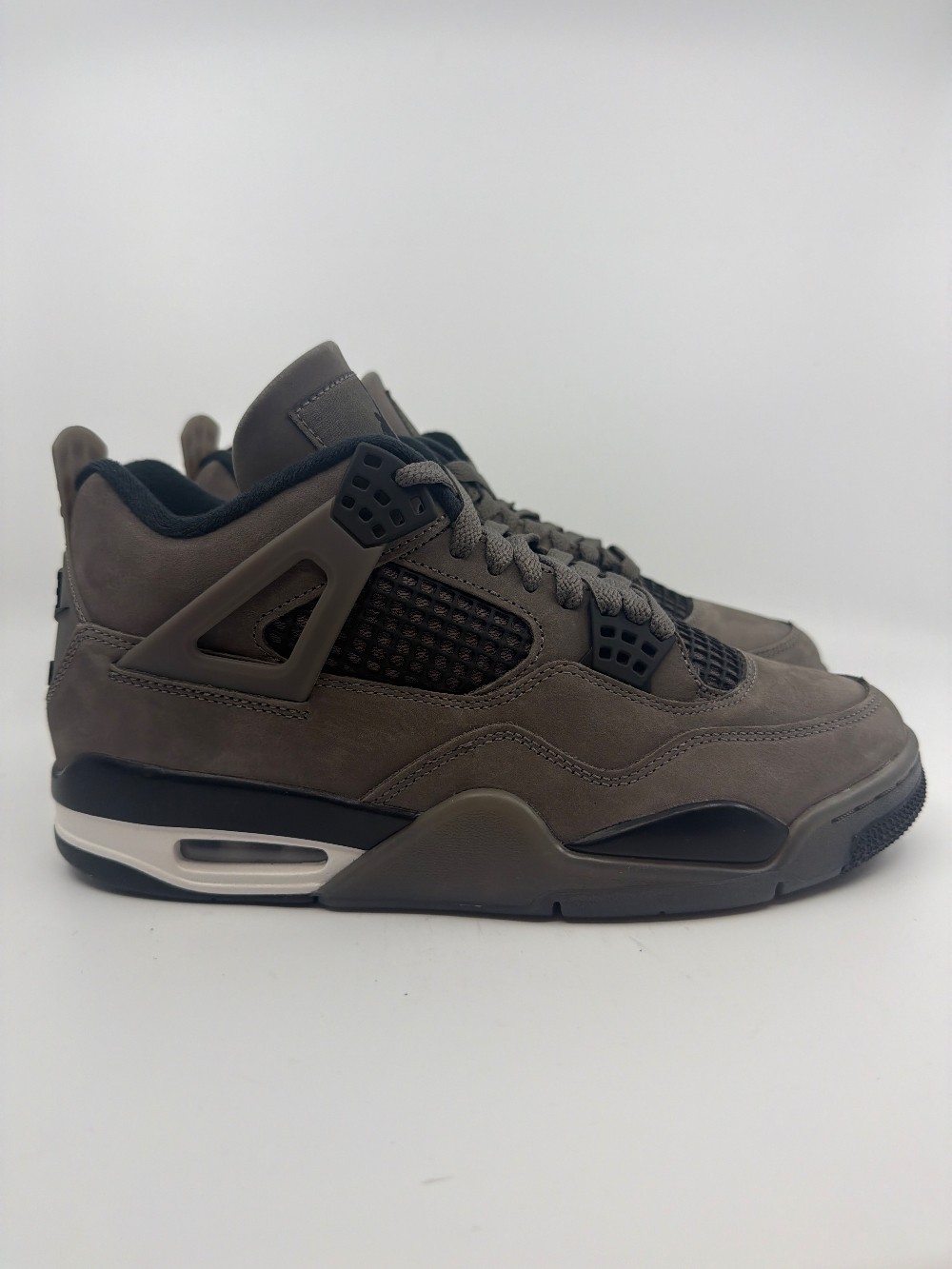 AJ 4 - CAVE STONE
