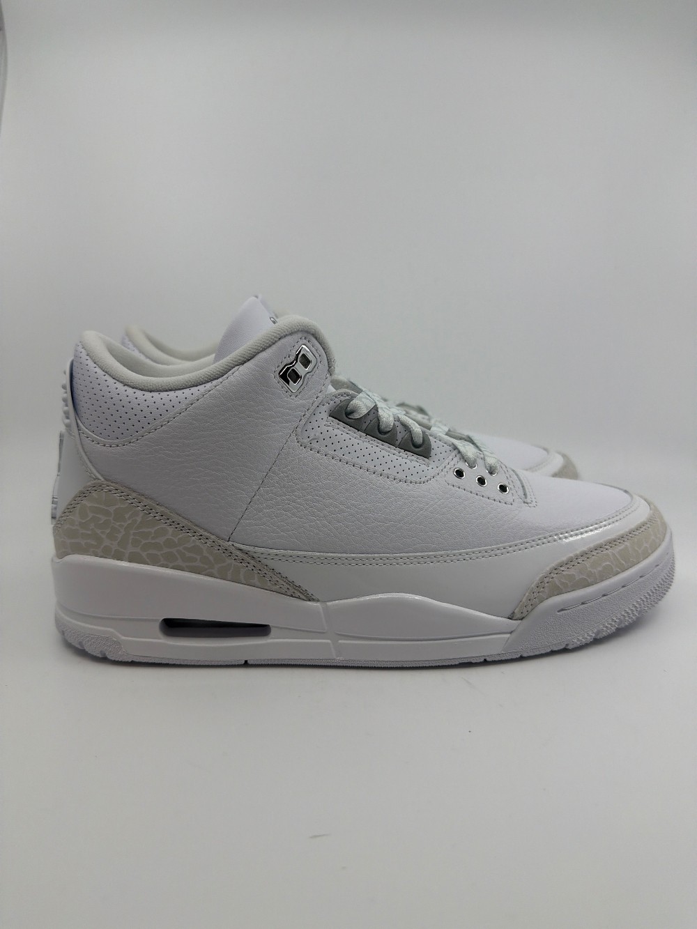 AJ 3 - PURE MONEY (2025)