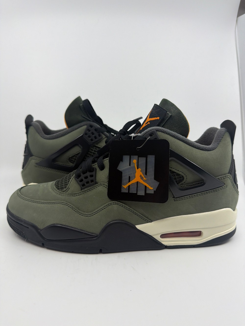 *USED* AJ 4 - UNDEFEATED (2025)