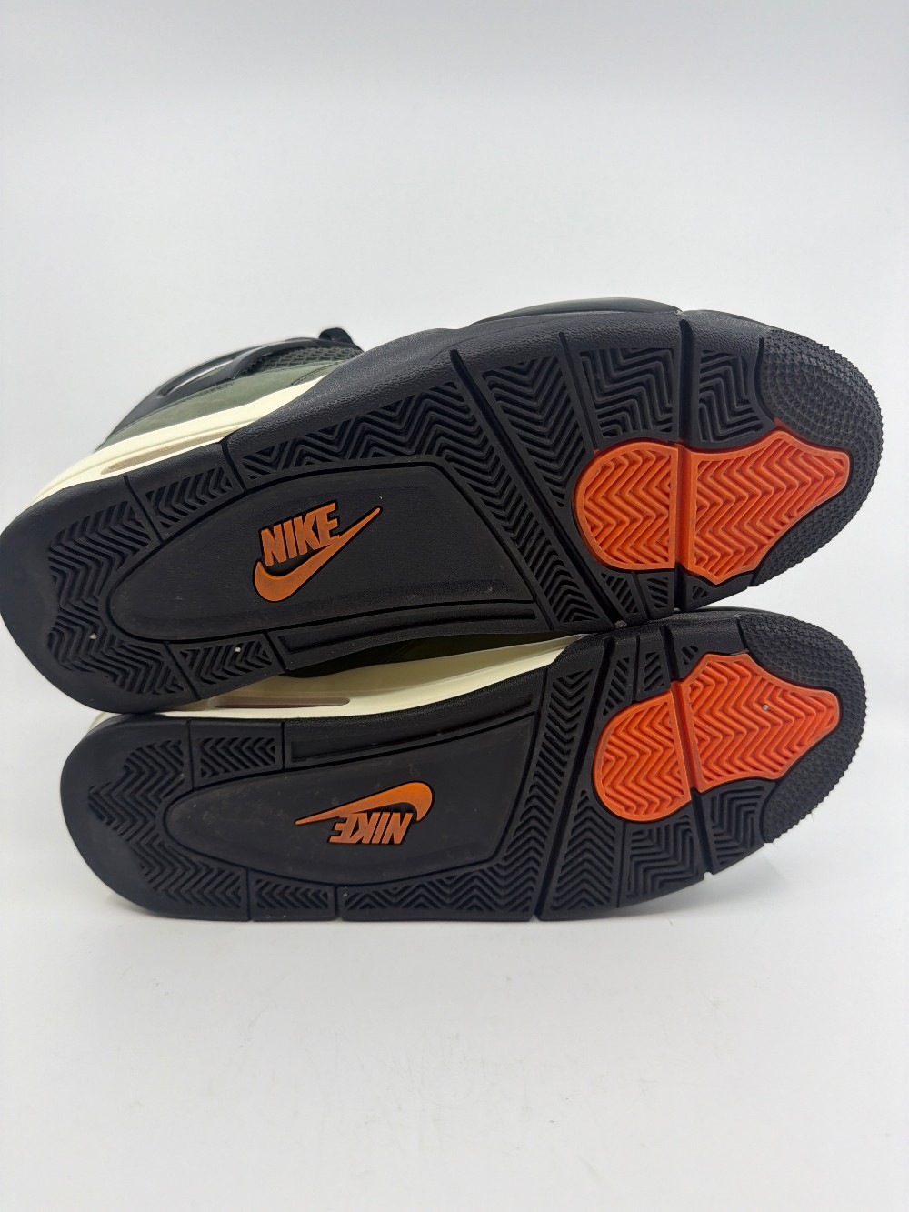*USED* AJ 4 - UNDEFEATED (2025)