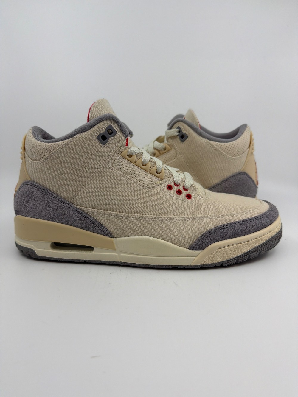 *USED* AJ 3 - MUSLIN
