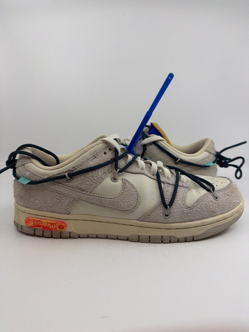 *USED* NIKE DUNK LOW X OFF WHITE - LOT 16