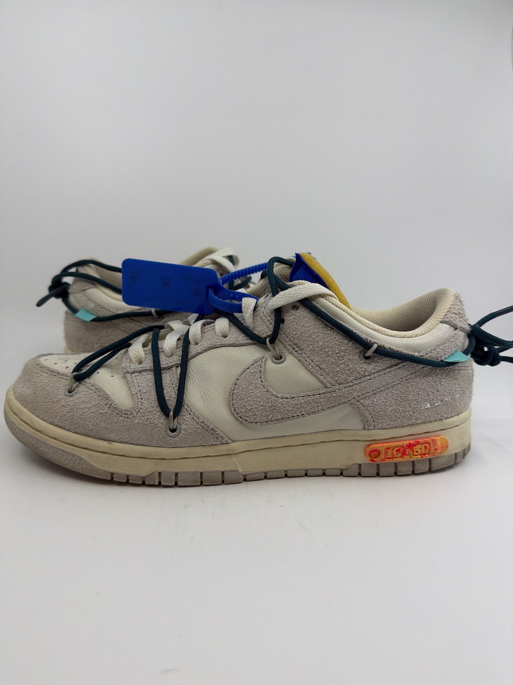 *USED* NIKE DUNK LOW X OFF WHITE - LOT 16