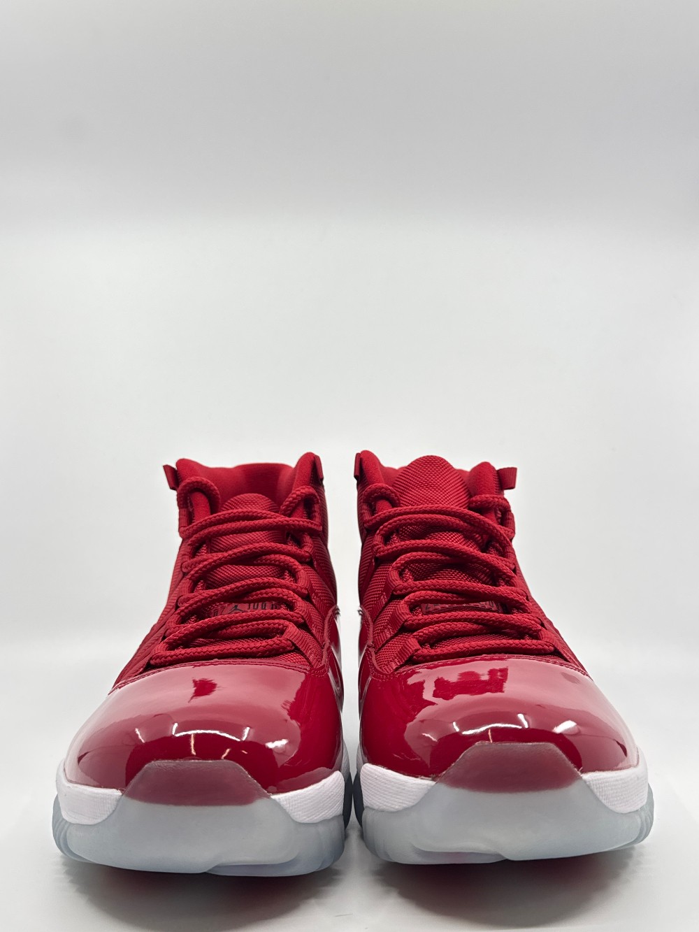 *DAMAGED BOX* AJ 11 - WIN LIKE 96