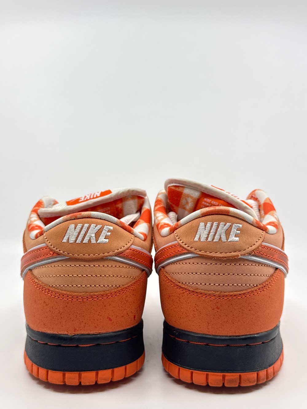 *USED* NIKE SB DUNK LOW X CONCEPTS - ORANGE LOBSTER