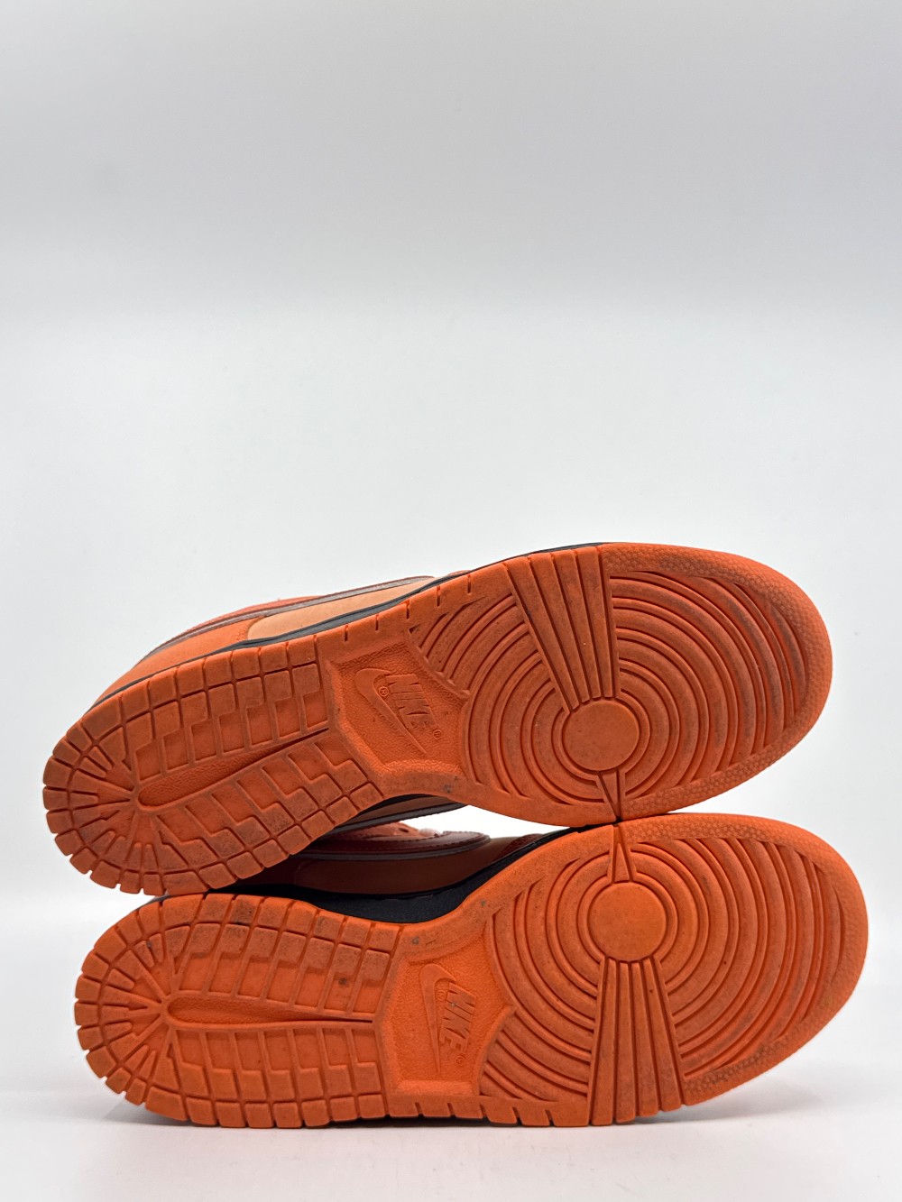 *USED* NIKE SB DUNK LOW X CONCEPTS - ORANGE LOBSTER