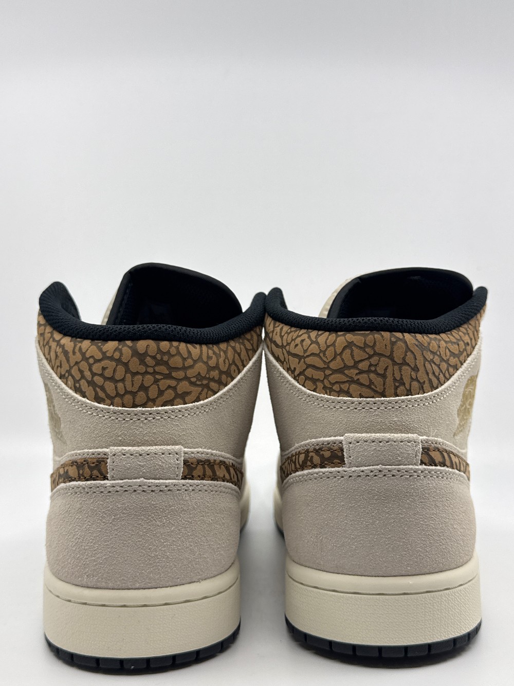 AJ 1 MID SE - BROWN ELEPHANT