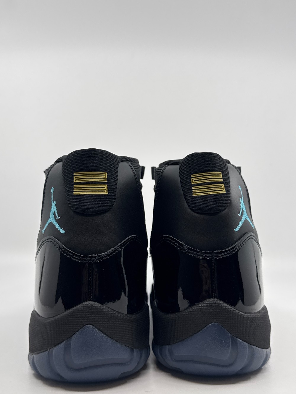 AJ 11 - GAMMA BLUE (2025)
