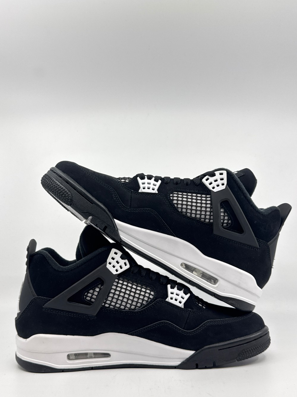 AJ 4 - WHITE THUNDER