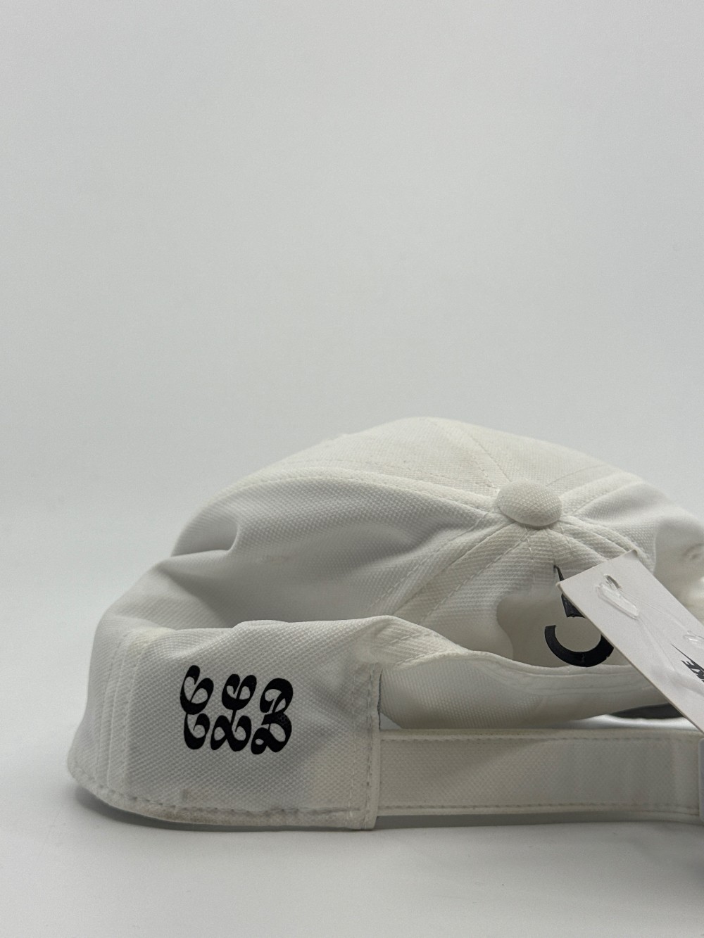 *NEW/DEFECTS* DRAKE CLB X NIKE HAT - WHITE