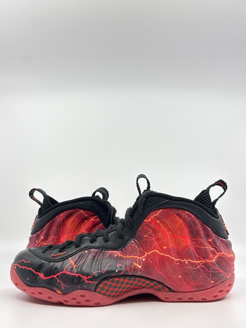 NIKE AIR FOAMPOSITE ONE X STRANGER THINGS