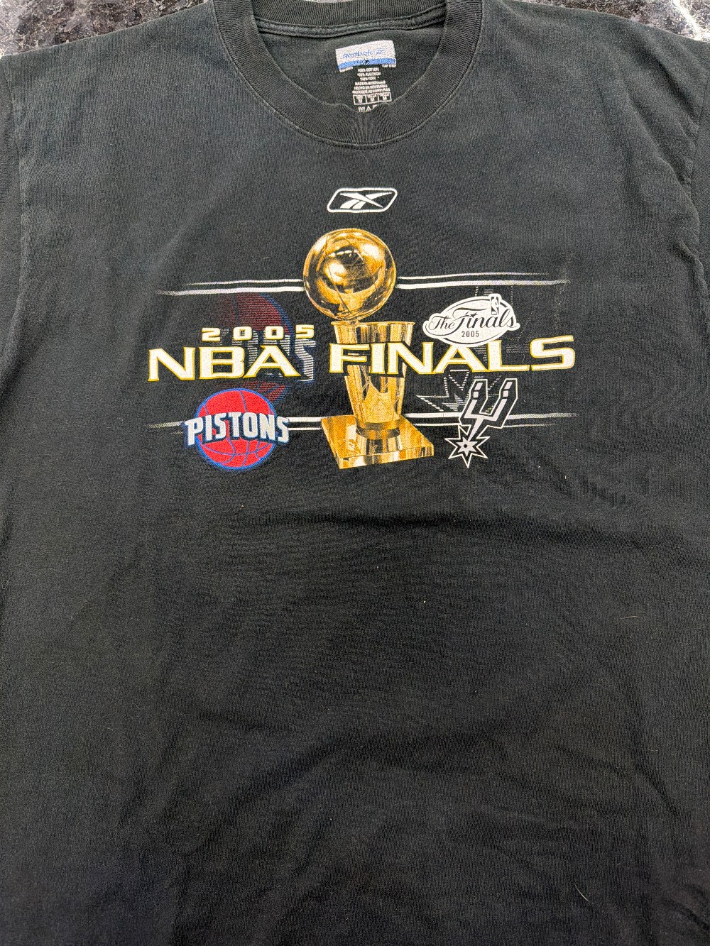 *VINTAGE* SPURS X REEBOK - 2005 NBA FINALS TEE