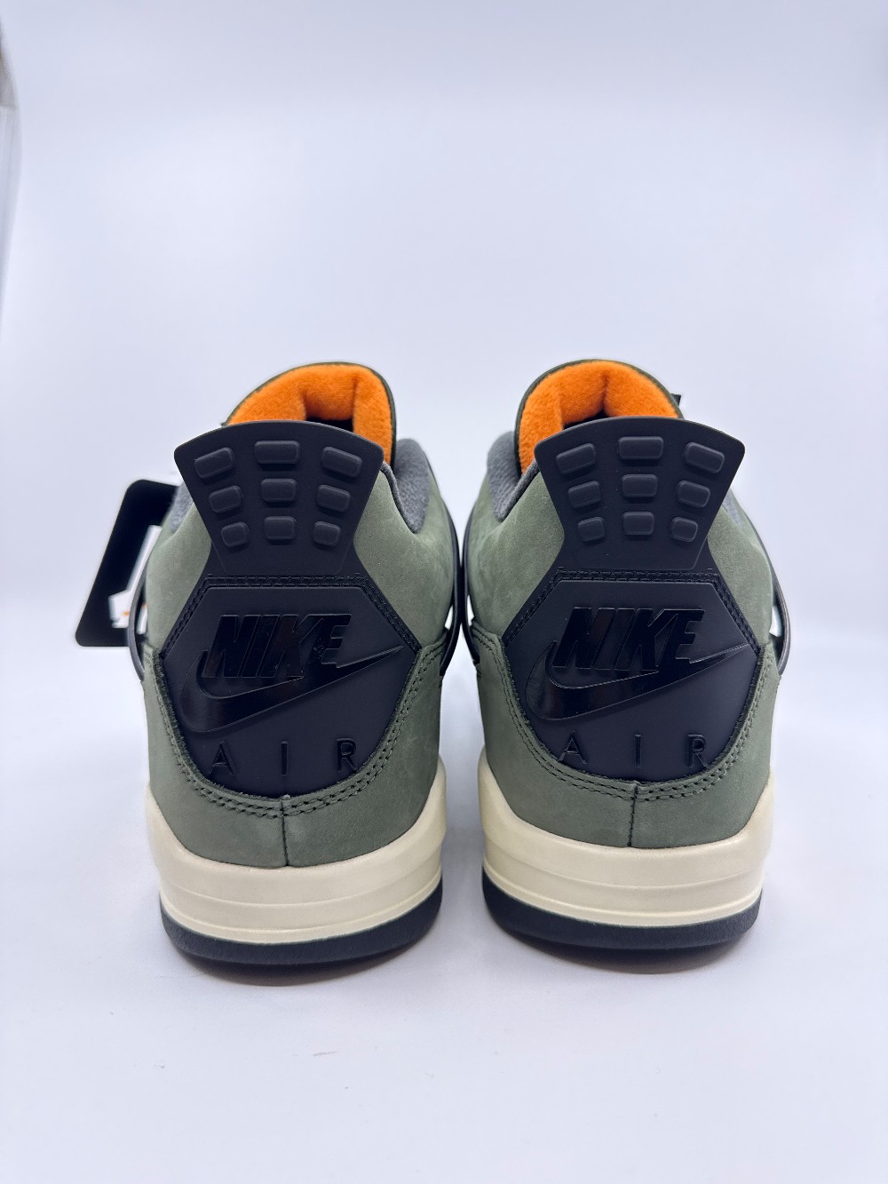 AJ 4 - UNDEFEATED (2025)