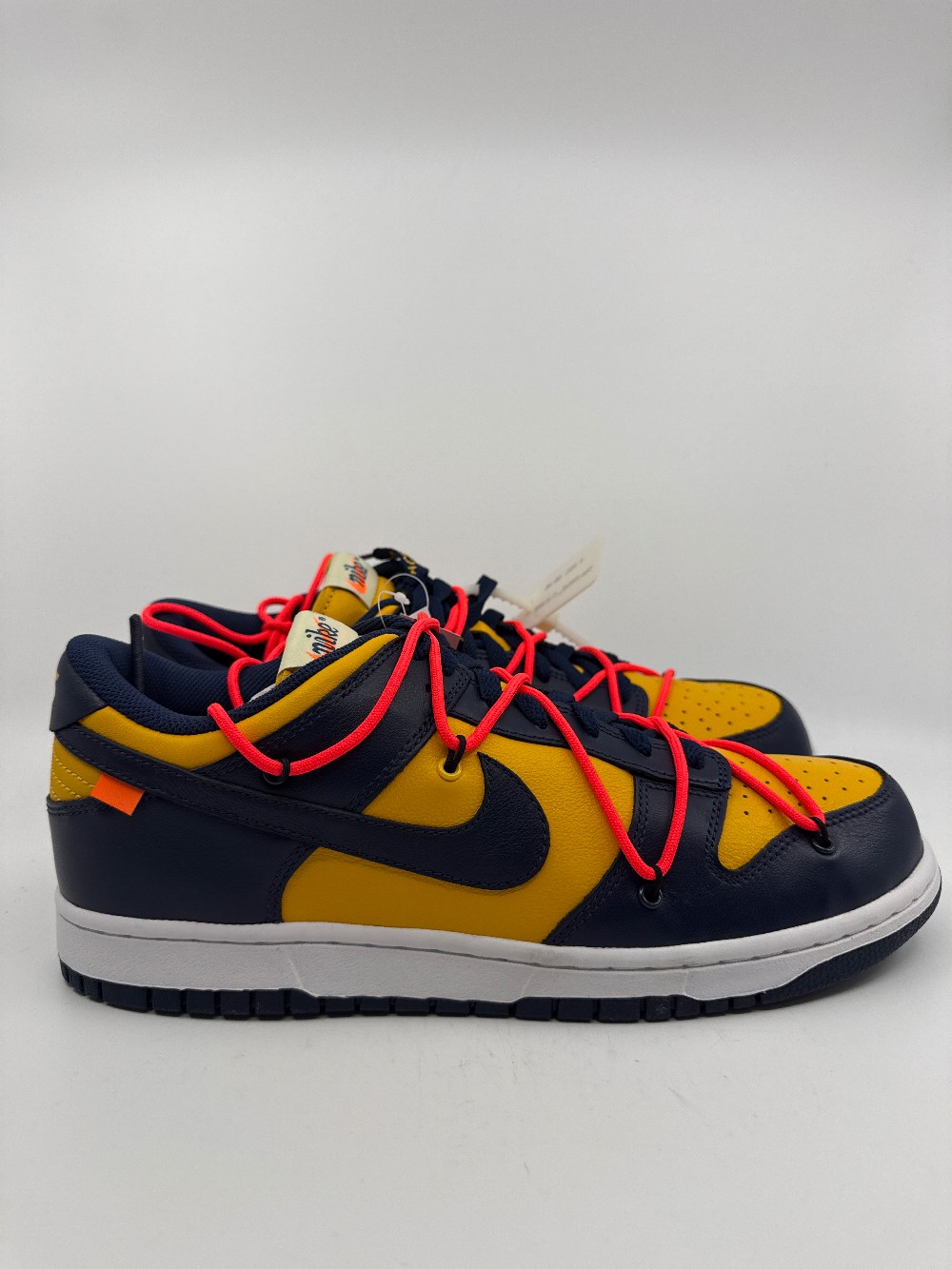 NIKE DUNK LOW X OFF-WHITE - UNIVERSITY GOLD