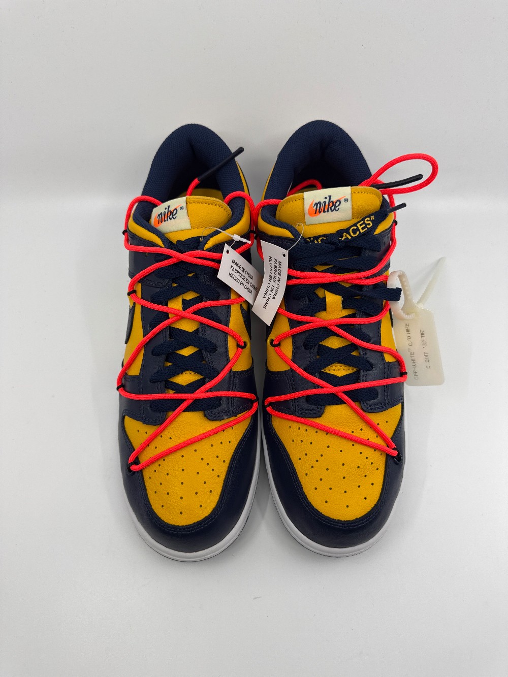 NIKE DUNK LOW X OFF-WHITE - UNIVERSITY GOLD