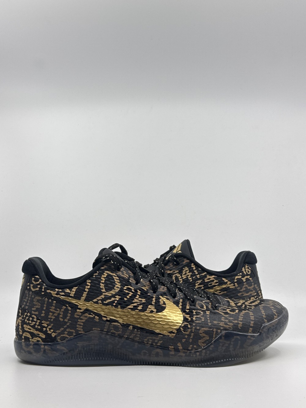*USED/REP BOX* NIKE KOBE 11 LOW - NIKEID (2016)