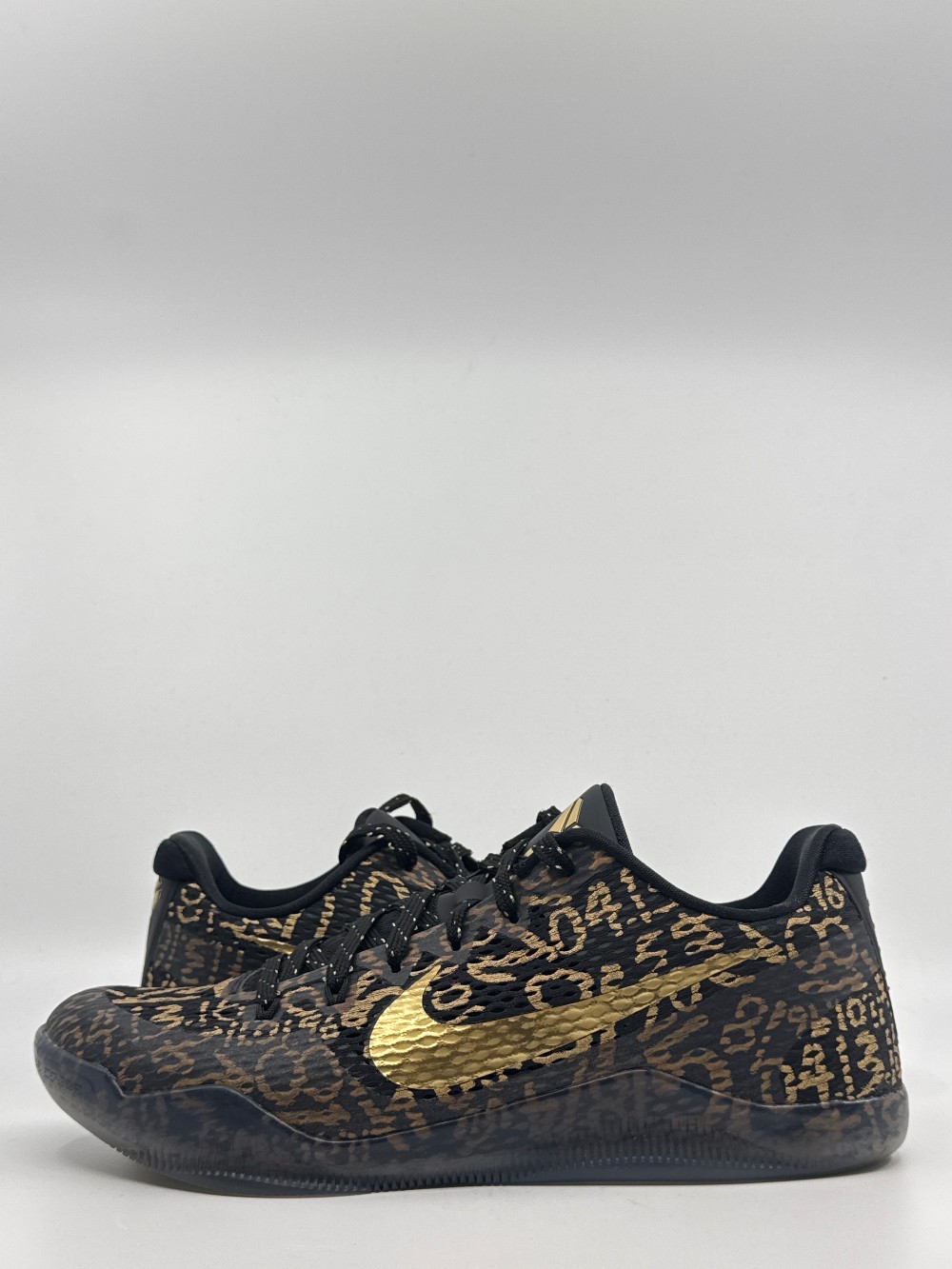 *USED/REP BOX* NIKE KOBE 11 LOW - NIKEID (2016)