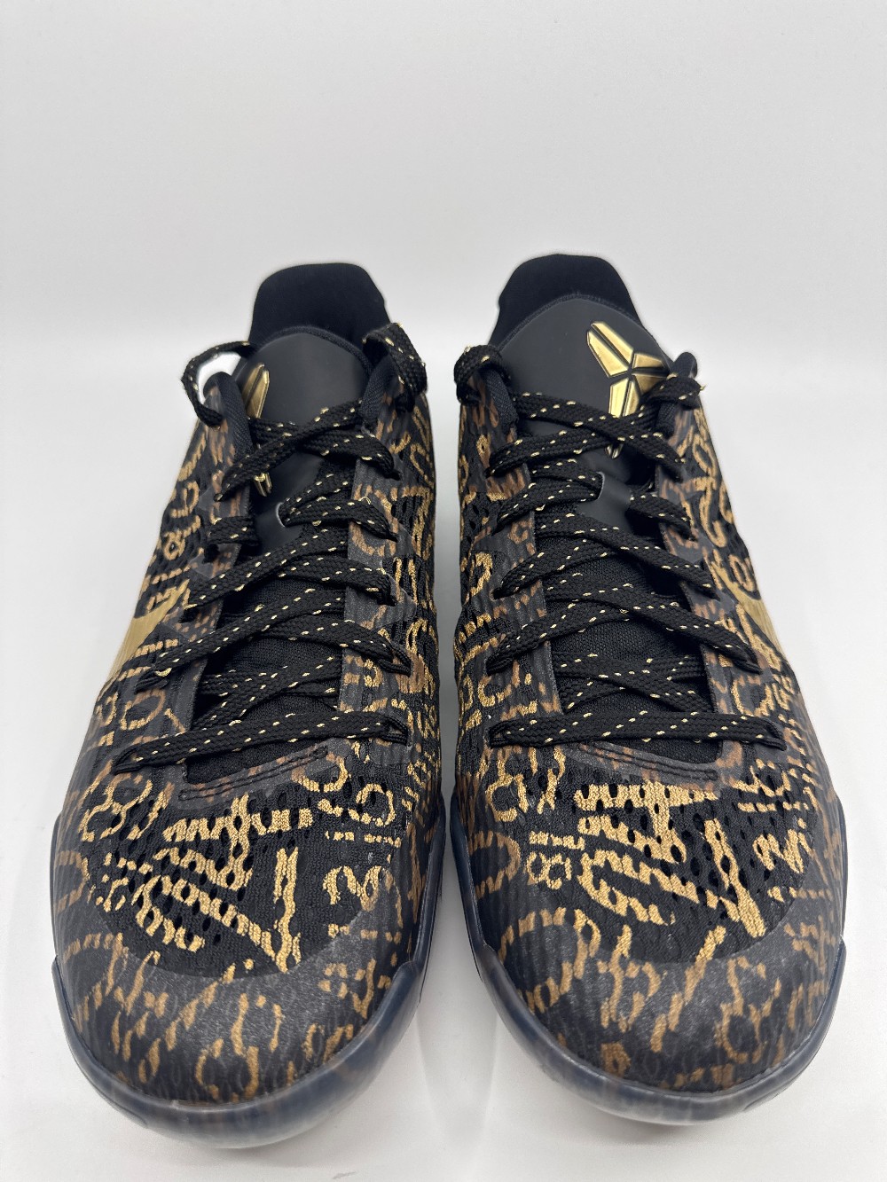 *USED/REP BOX* NIKE KOBE 11 LOW - NIKEID (2016)