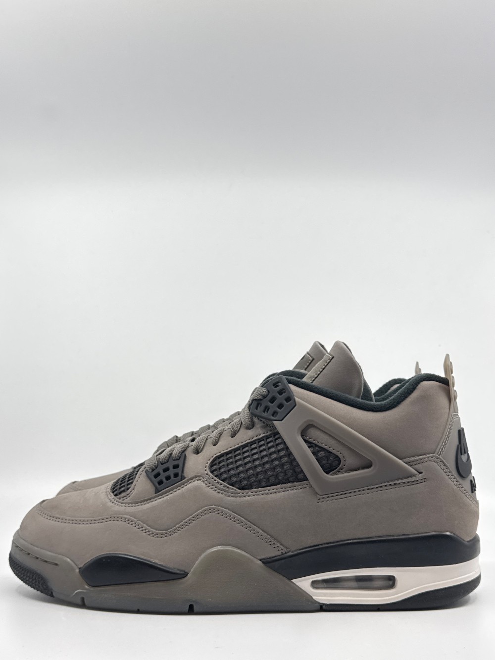 AJ 4 - CAVE STONE