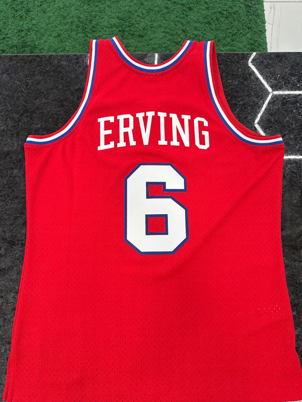 JULIUS ERVING PHILADELPHIA SEVENTY SIXERS JERSEY - RED