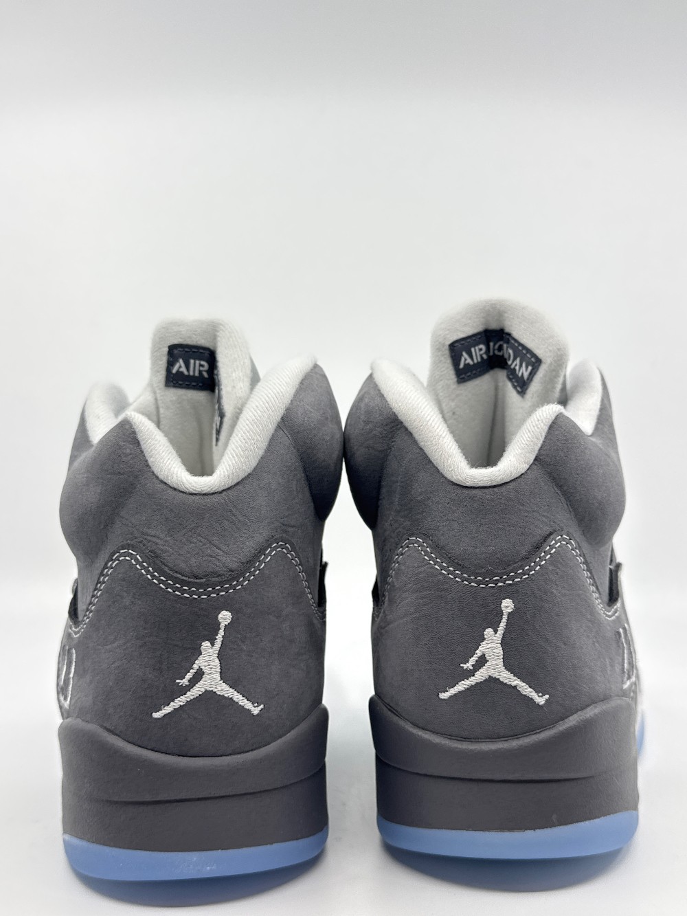 AJ 5 - WOLF GREY (2026)