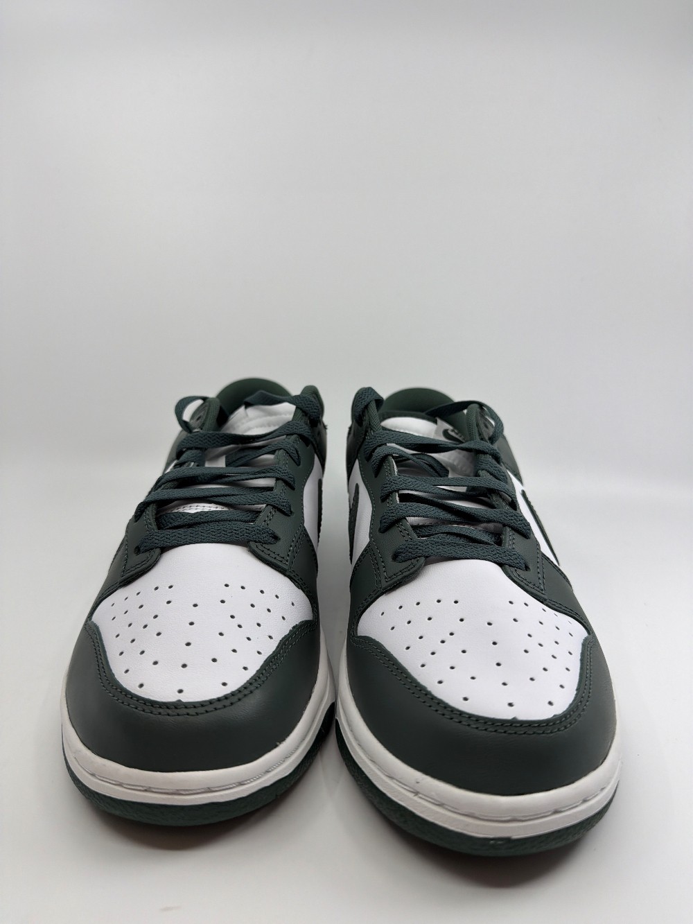 NIKE DUNK LOW - VINTAGE GREEN