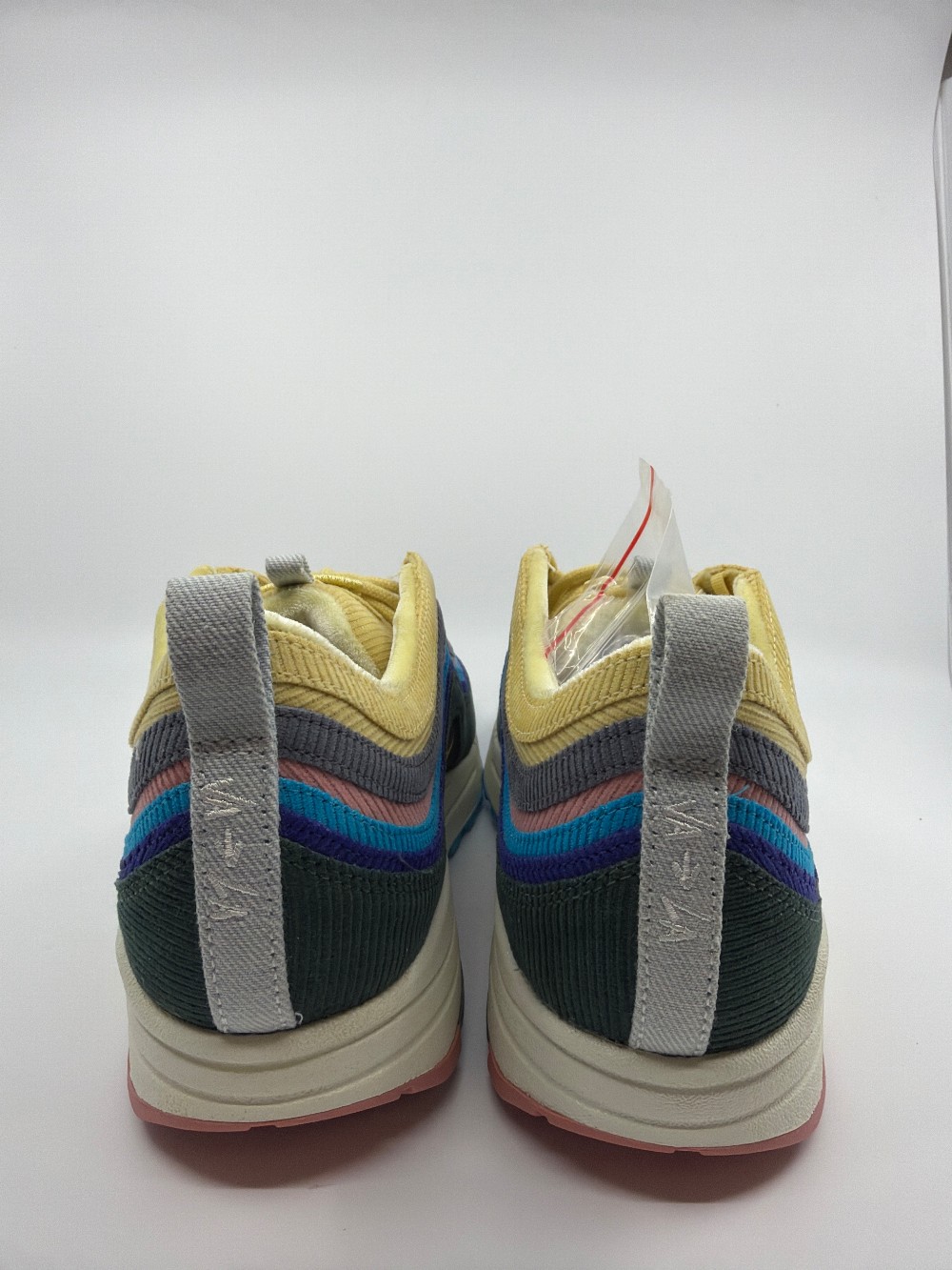 NIKE AIR MAX 1/97 - SEAN WOTHERSPOON (EXTRA LACE SET ONLY)