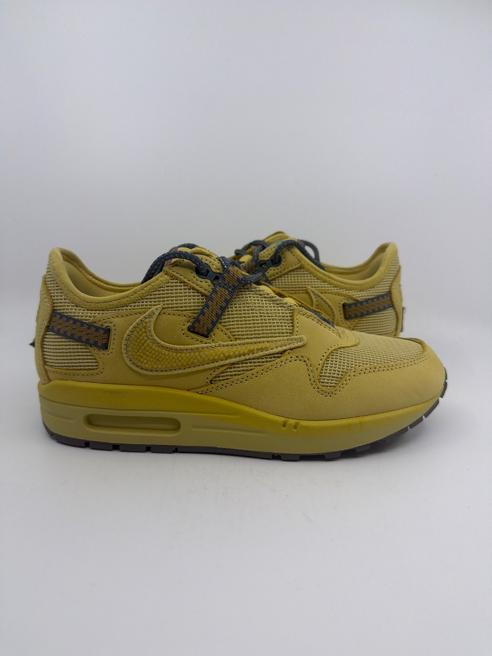 *VNDS* NIKE AIR MAX 1 X TRAVIS SCOTT - SATURN GOLD