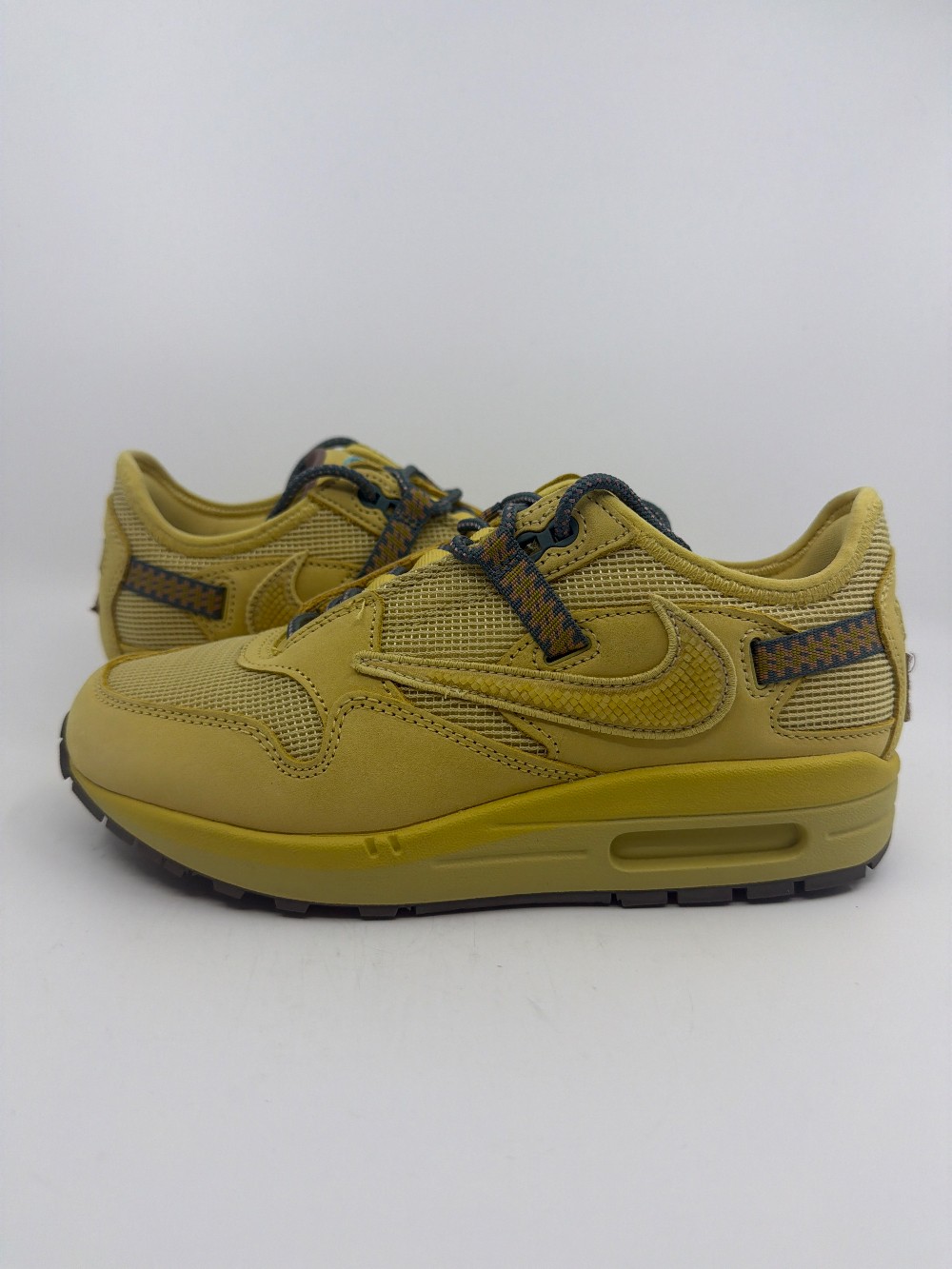 *VNDS* NIKE AIR MAX 1 X TRAVIS SCOTT - SATURN GOLD