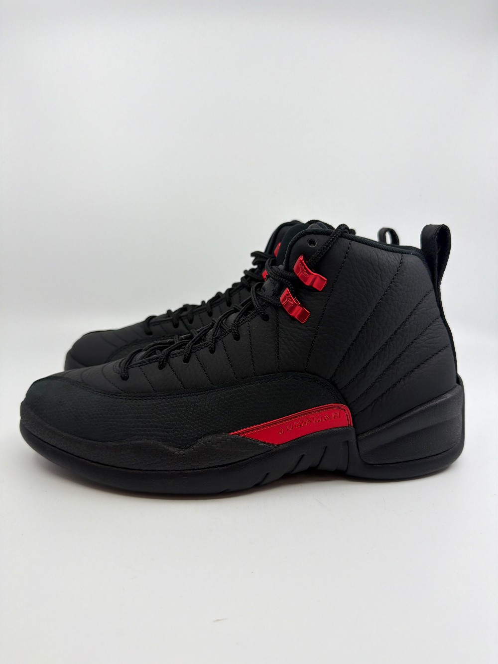 AJ 12 - BLOODLINE