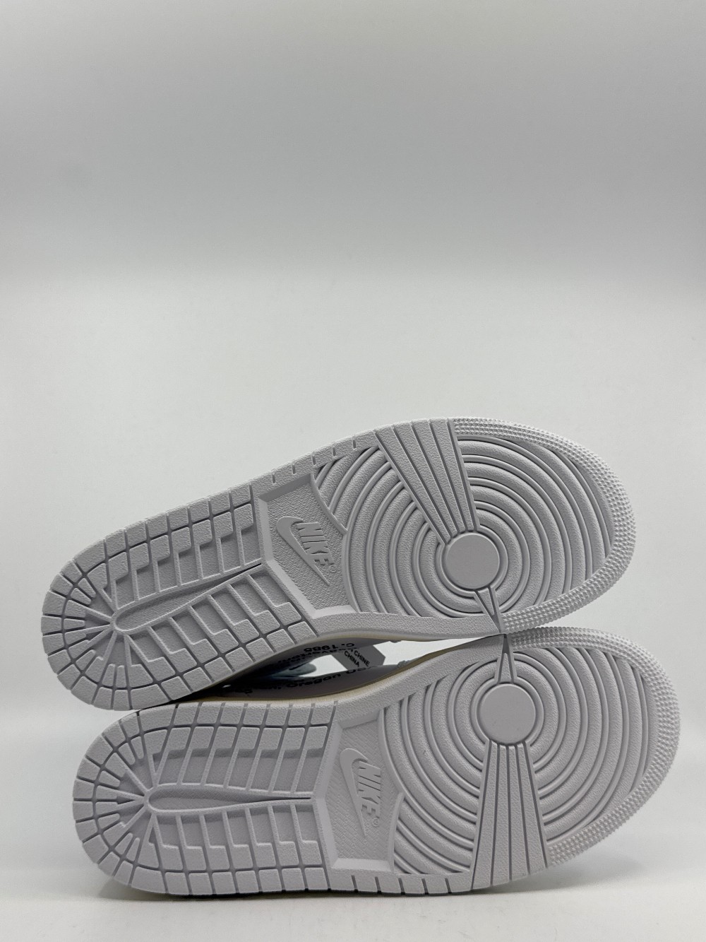 AJ 1 - VIRGIL ABLOH ARCHIVE ALASKA