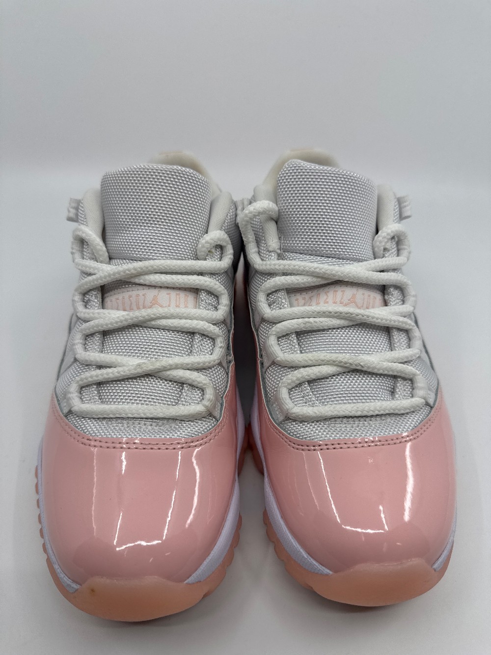 *USED/NO BOX* AJ 11 LOW (W) - LEGEND PINK