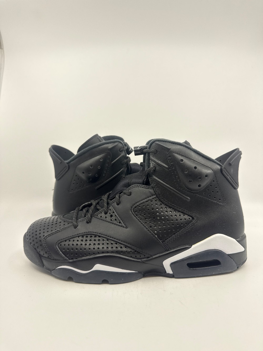 *VNDS* AJ 6 - BLACK CAT