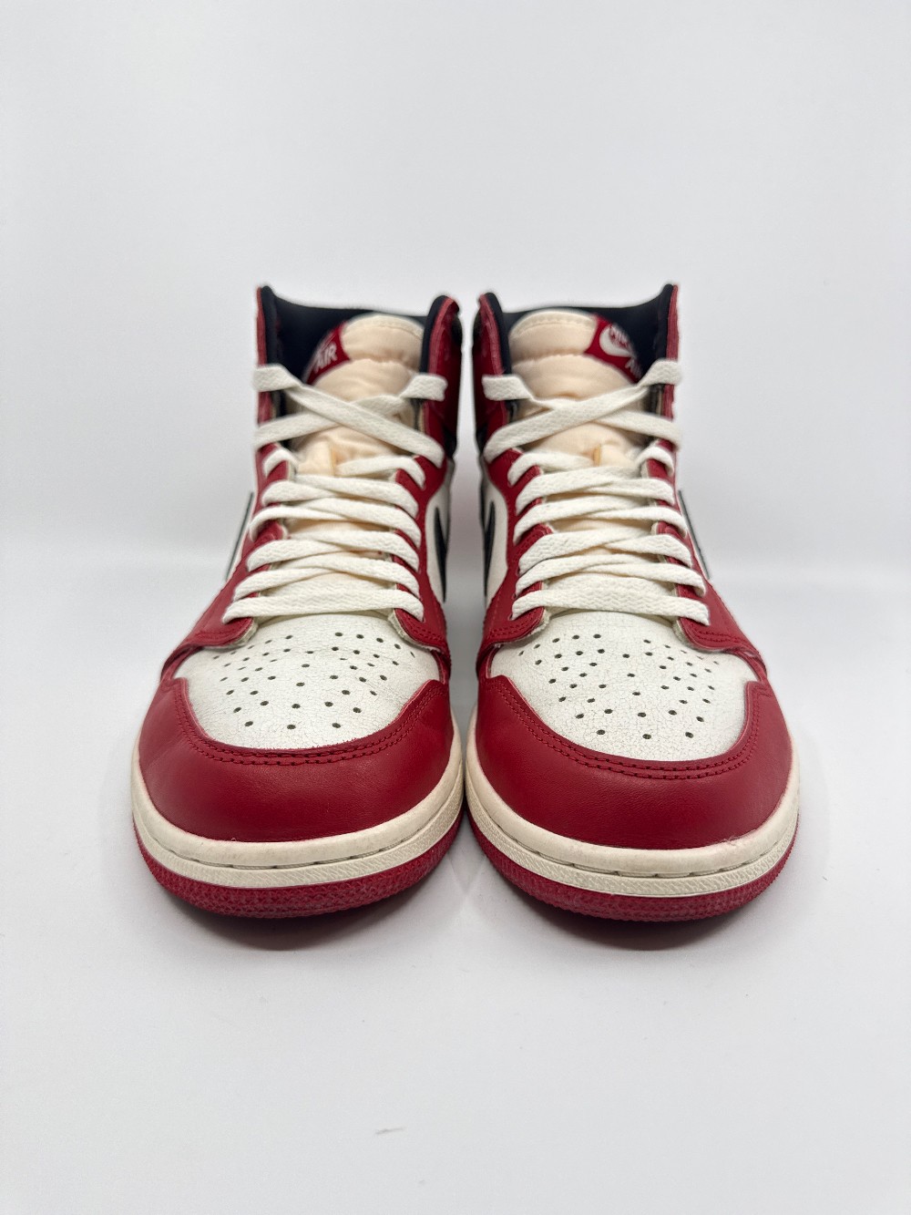 *USED* AJ 1 - CHICAGO LOST AND FOUND