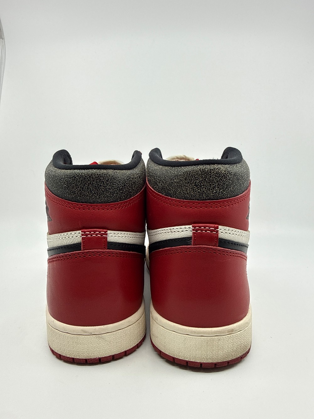 *USED* AJ 1 - CHICAGO LOST AND FOUND