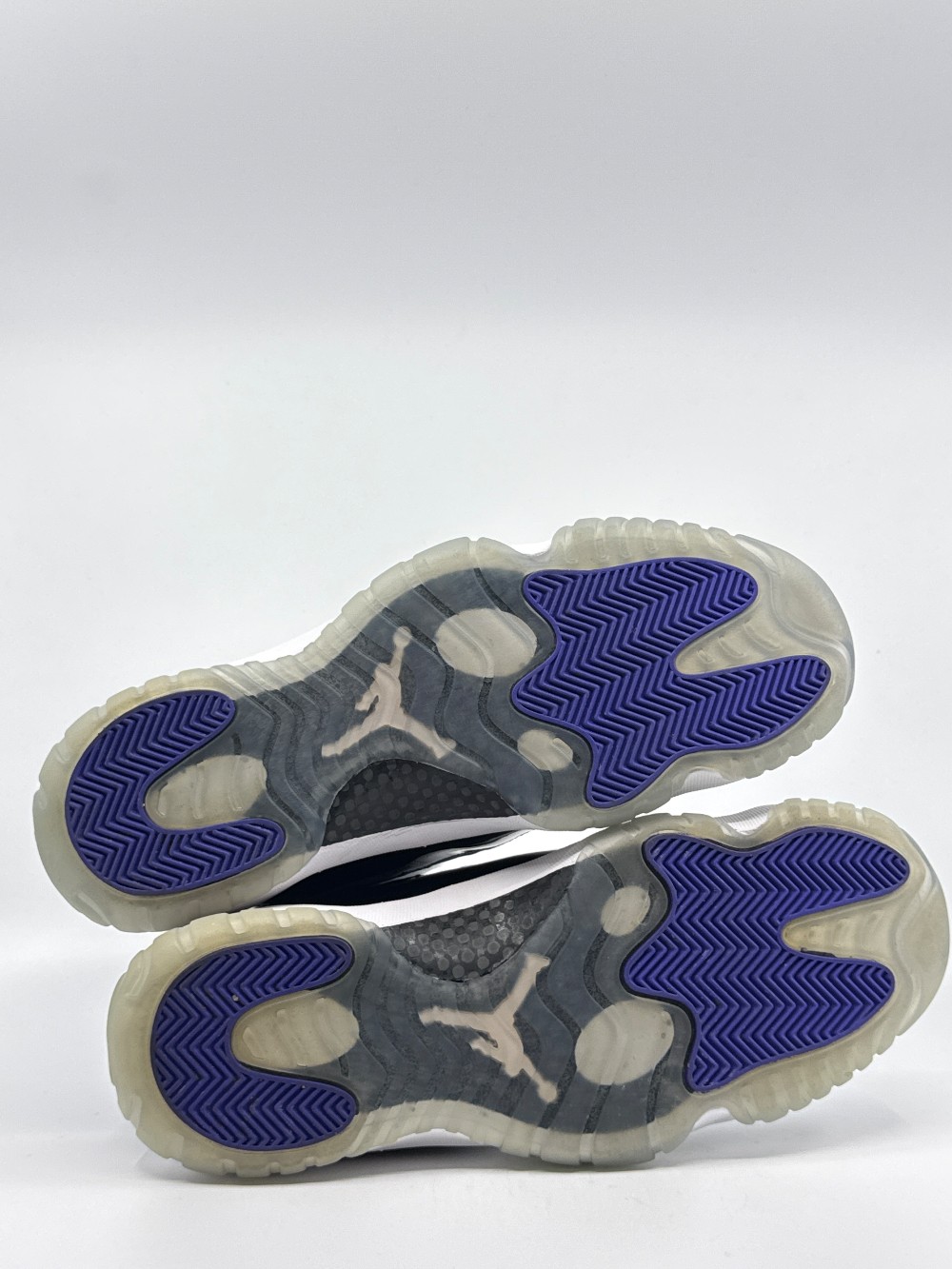 *USED* AJ 11 - CONCORD (2018)