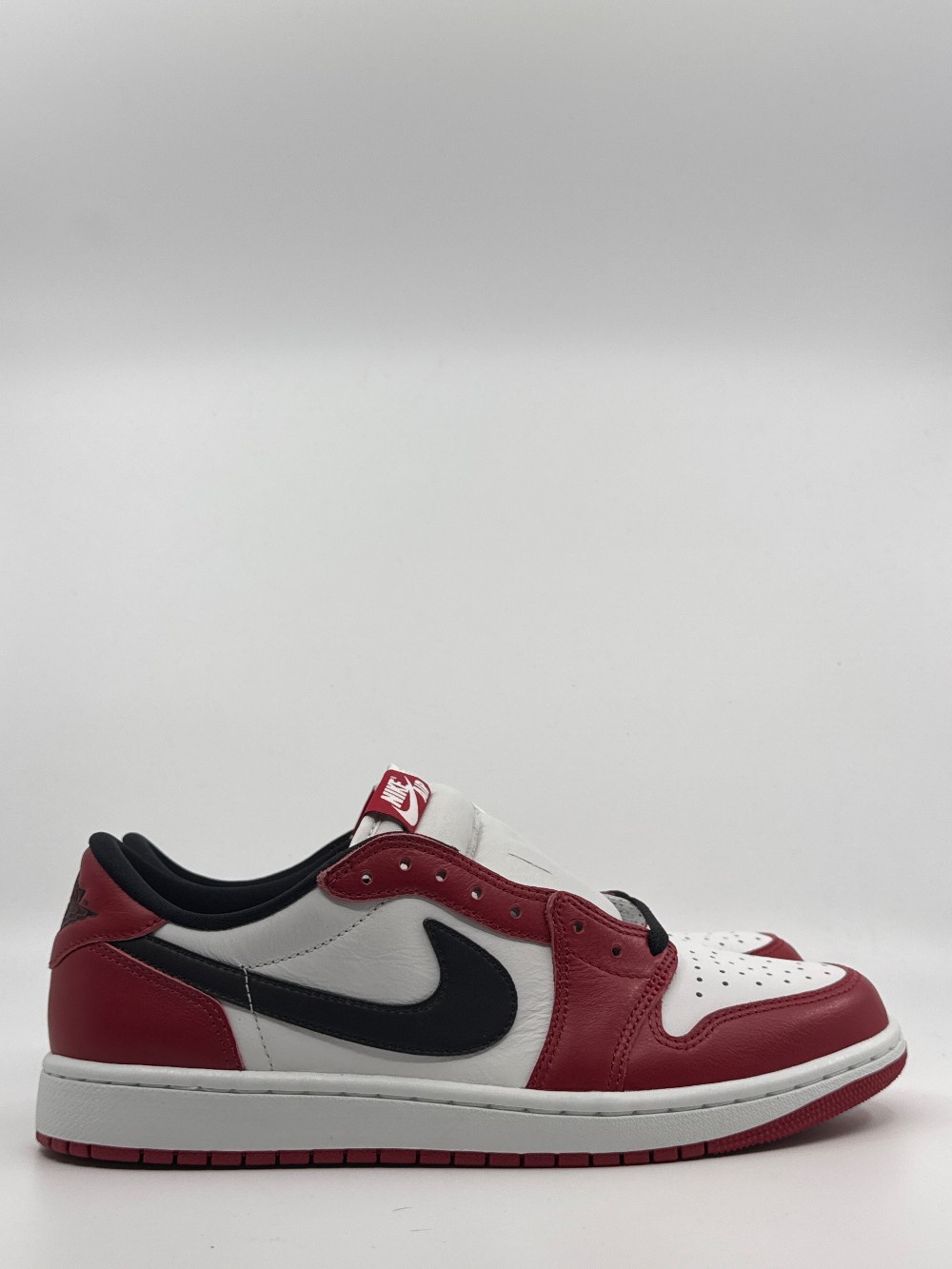 AJ 1 LOW OG - CHICAGO (2025)
