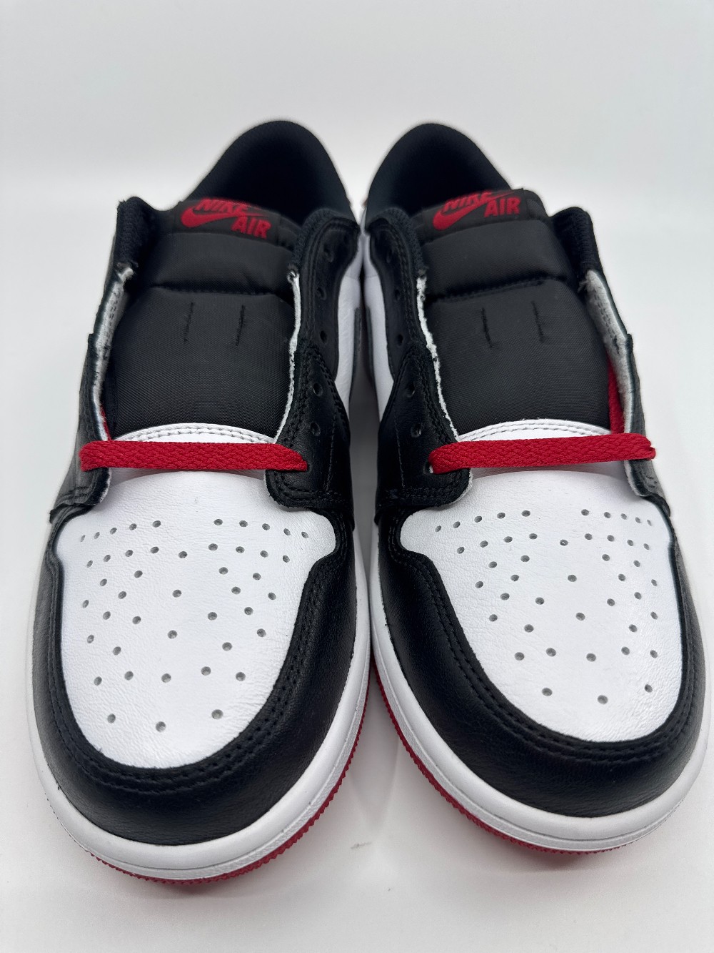 AJ 1 LOW OG - BLACK TOE (2023)