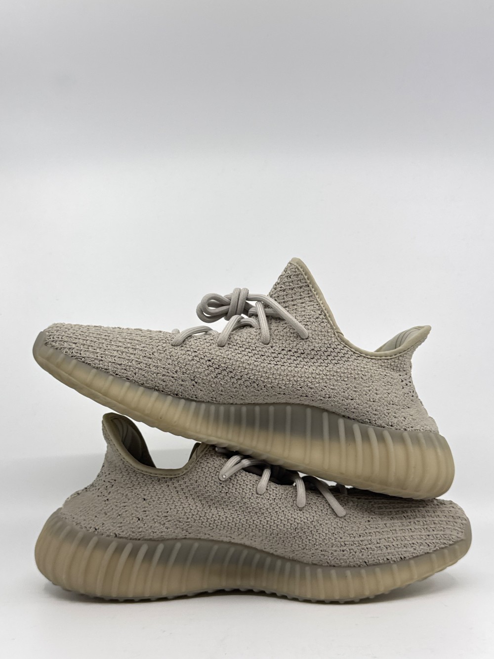 *USED* YEEZY 350 BOOST V2 - SLATE