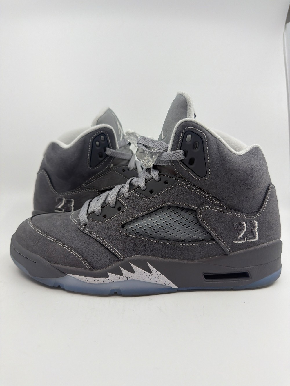 *USED* AJ 5 -WOLF GREY (2026)