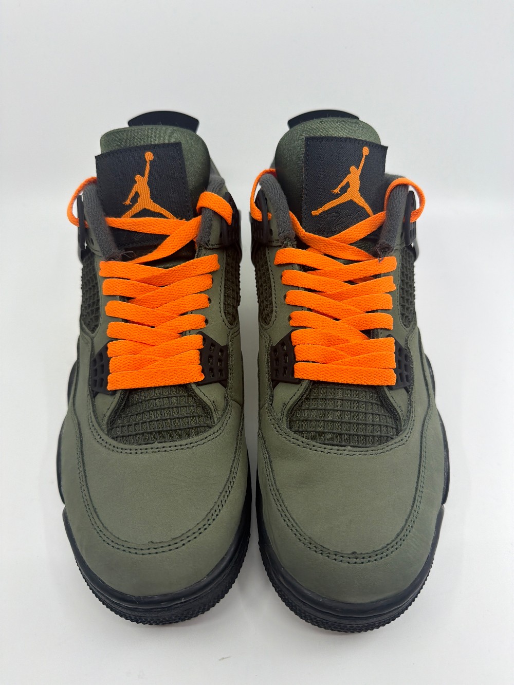 *USED* AJ 4 - UNDEFEATED (2026)