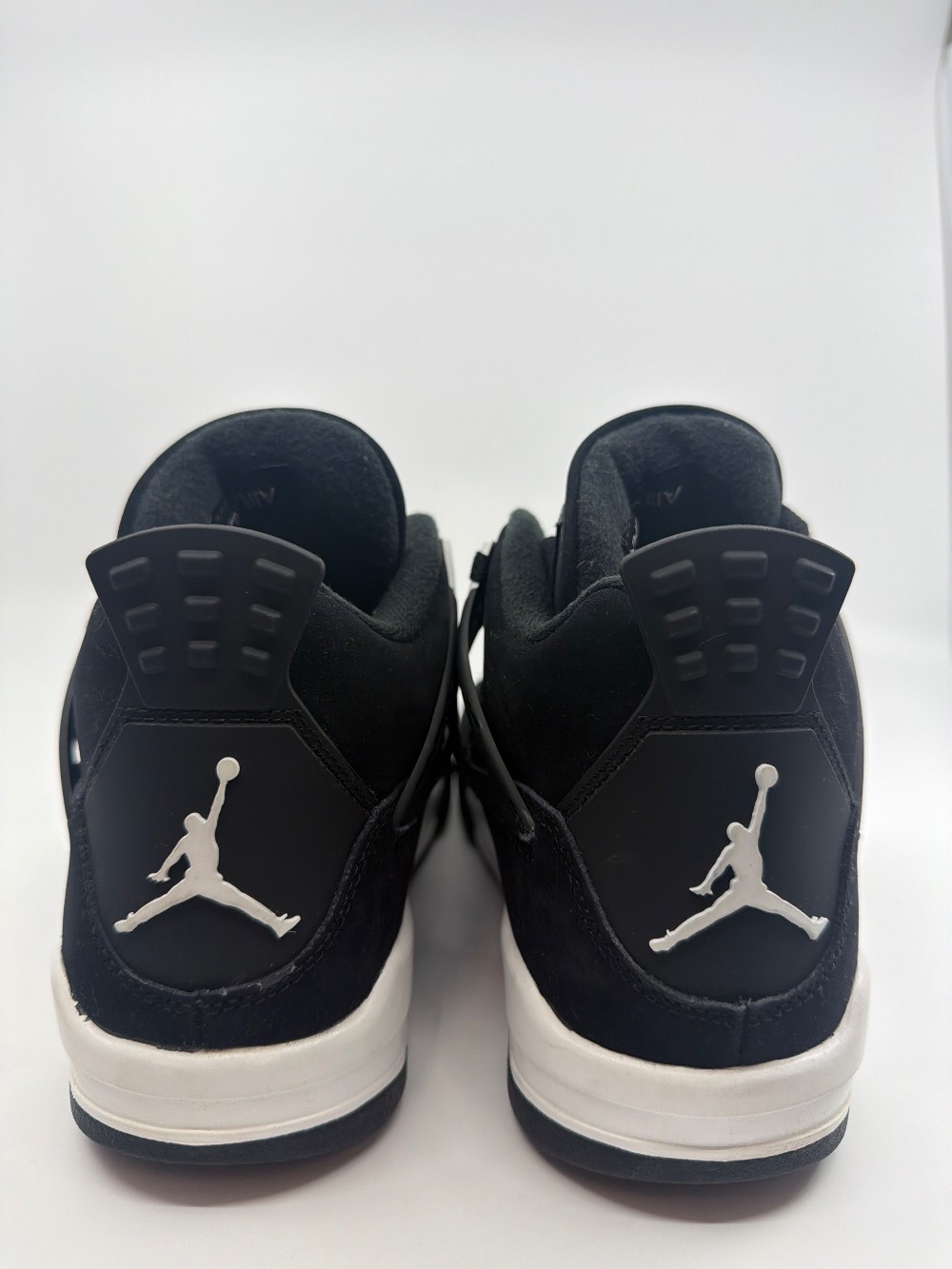 *USED* AJ 4 (GS) - WHITE THUNDER