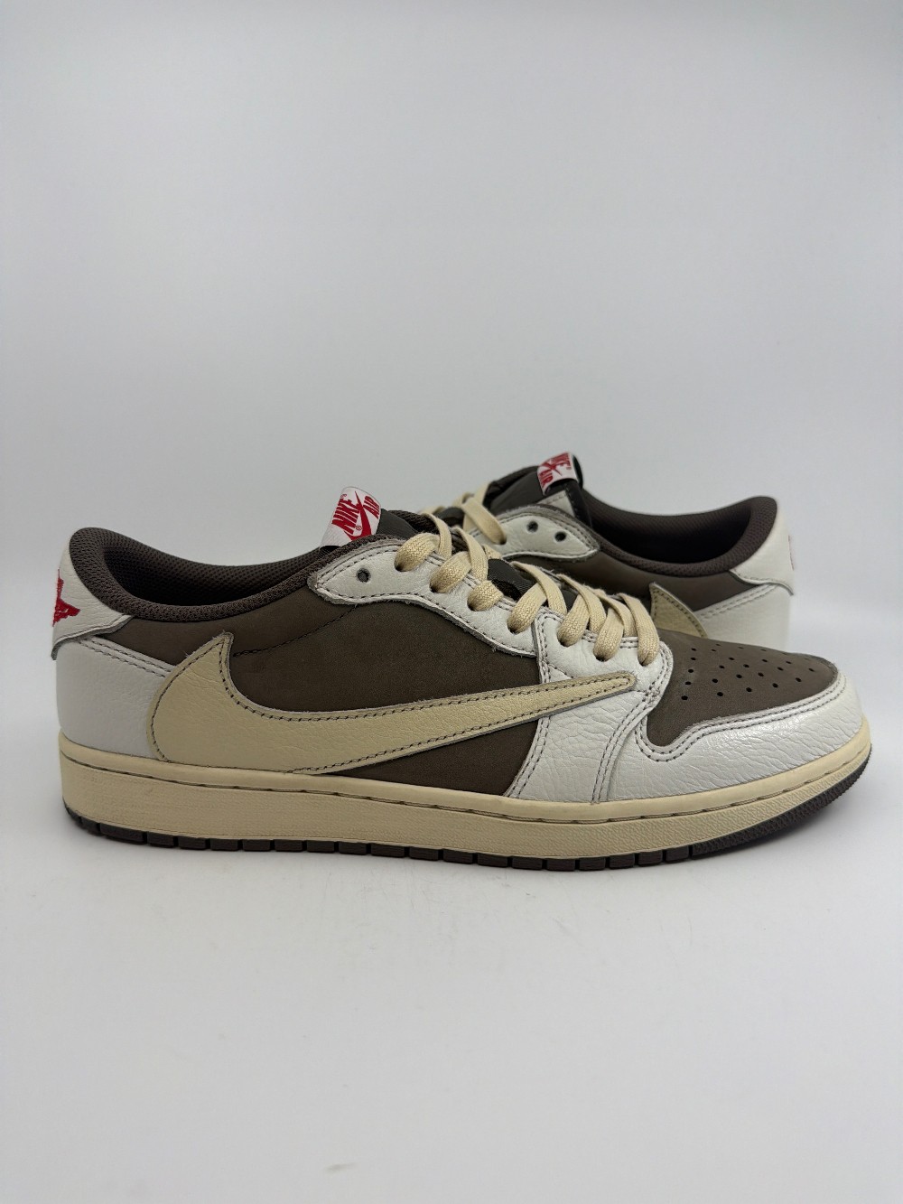 *USED* AJ 1 LOW X TRAVIS SCOTT - REVERSE MOCHA