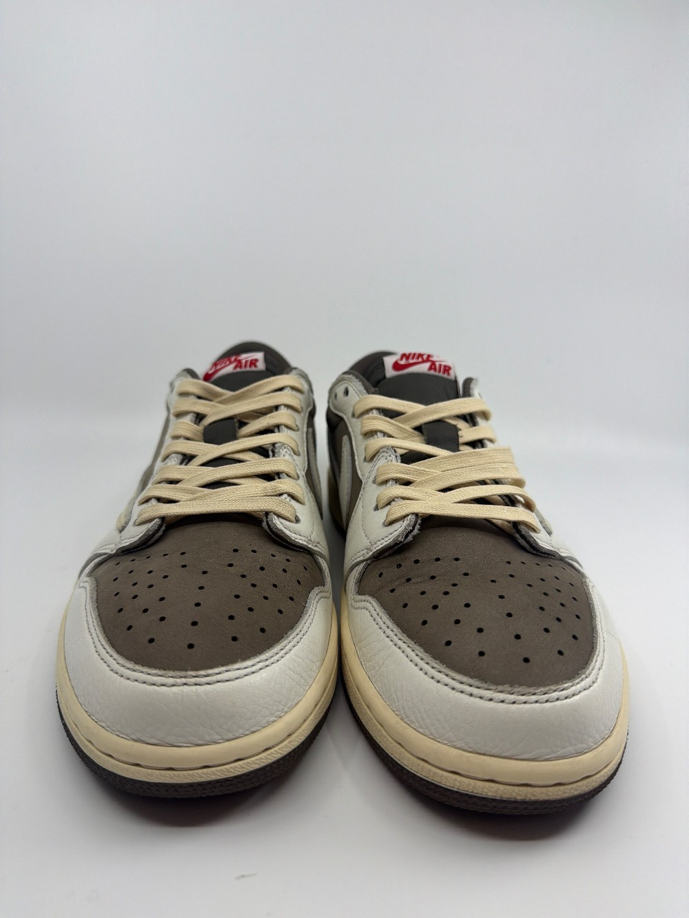 *USED* AJ 1 LOW X TRAVIS SCOTT - REVERSE MOCHA
