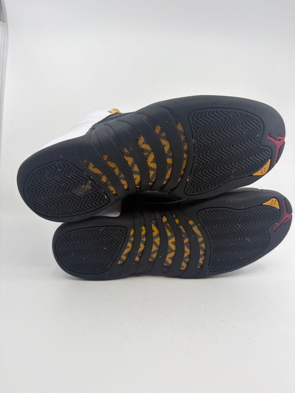 *USED* AJ 12 - TAXI (2025)