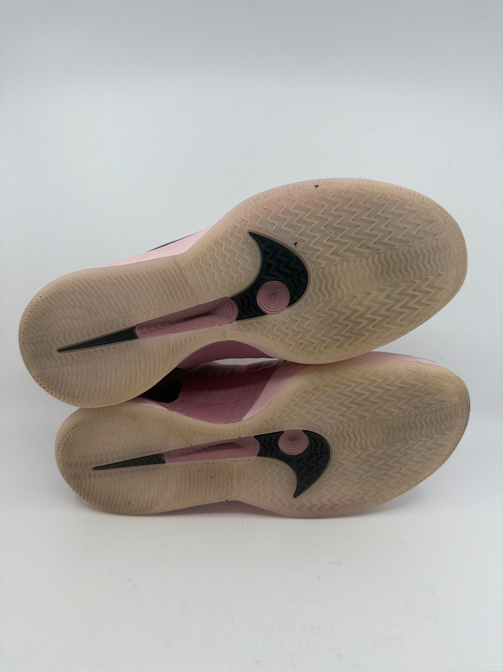 *USED* NIKE SABRINA 2 (W) - PINK FOAM