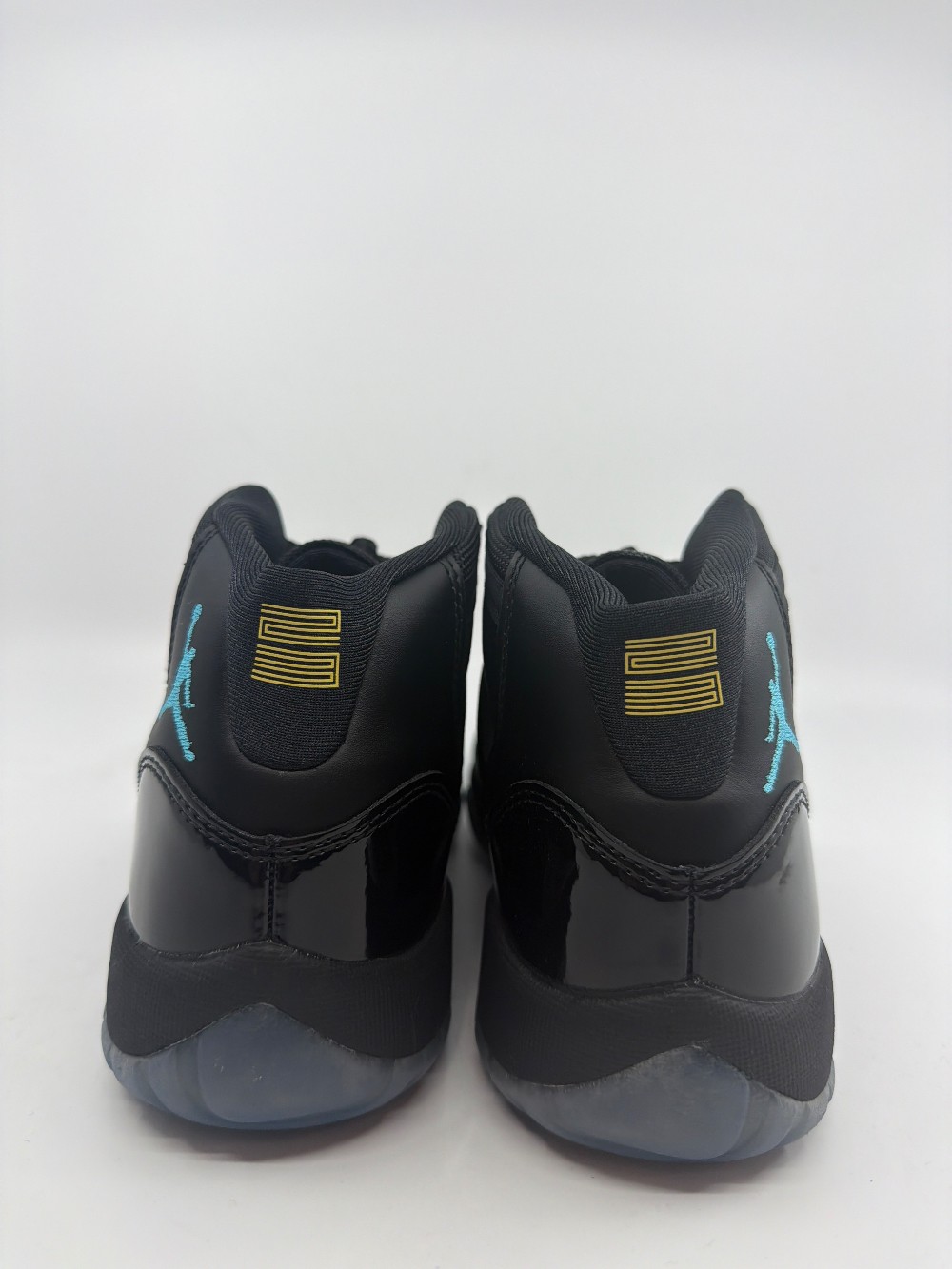 AJ 11 (GS) - GAMMA (2025)